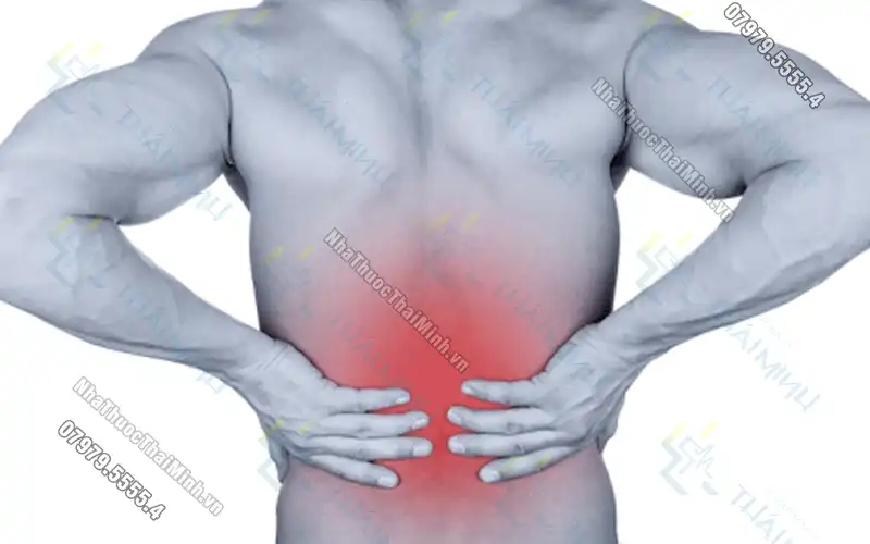 Nguyên nhân gây đau lưng giữa và cách điều trị