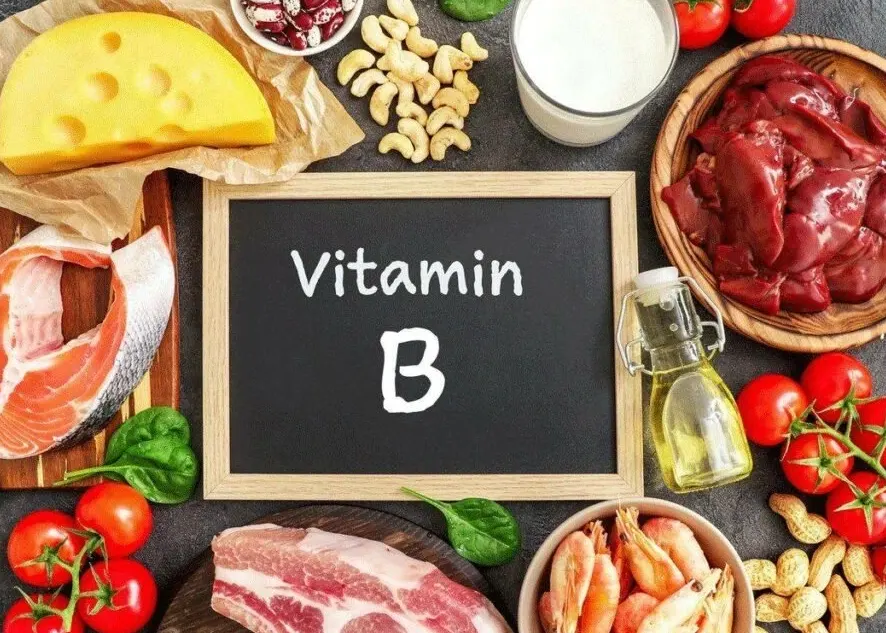Vitamin nhóm B đóng vai trò quan trọng trong việc duy trì quá trình trao đổi chất, tổng hợp năng lượng, ổn định hệ thần kinh. Ba loại vitamin B quan trọng nhất là B1 (thiamine), B6 ​​(pyridoxine) và B12 (cobalamin)