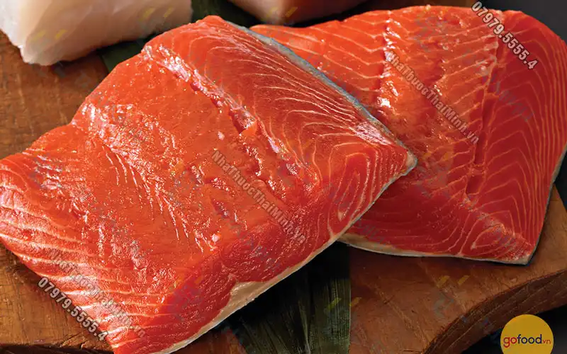 Cá hồi bao nhiêu calo? Gợi ý món ăn giảm cân với cá hồi