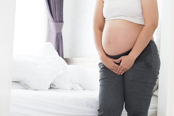Ngứa 2 bên mép vùng kín khi mang thai: Nguyên nhân, cách giảm ngứa